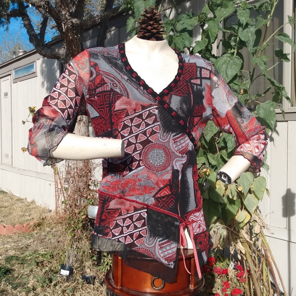 Sophie B red and black mixed design blouse Sz PL
